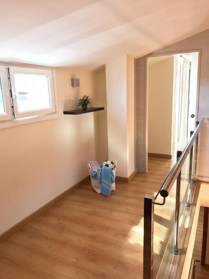 Apartament Catalunya, moderno, céntrico y Parking L' Escala Esterno foto